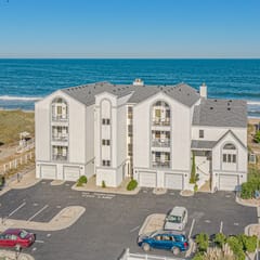 WL-101 | Wellington By The Sea Unit 101