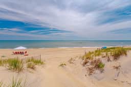 212 | Tides Inn - Image 4