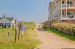 405 | Dunstan - Image 3