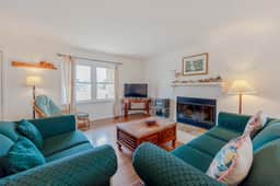 378 | Albright Cottage - Image 4