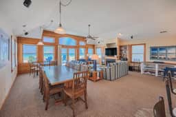 689 | Beach Oasis - Image 5