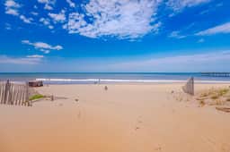 738 | Acree Beach House - Image 5