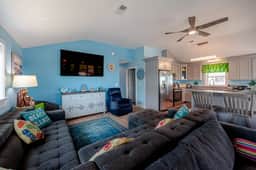 895 | Coleman's Sea Breeze Inn - Image 5