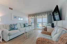 AV-3D | Admirals View Condo - Image 5