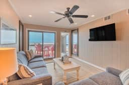 AV2-2B | Admirals View II Condo Unit 2B - Image 4