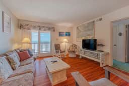 GST-G3 | Golden Strand Condo G3 - Image 4