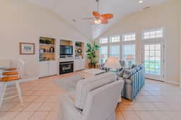 883 | Old Nags Head Place - Image 5