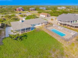 380 | Seaside Hideaway - Image 2