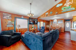 847 | Coleman's Mermaid Hideaway - Image 5