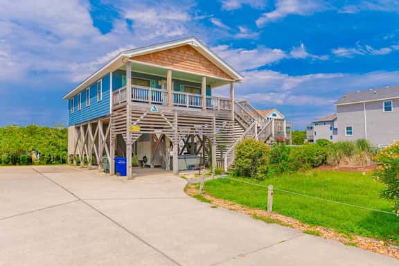 152 | Carolina Blue Moon Cottage - Image 1