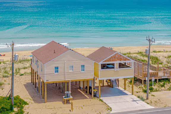 395 | Compass Point - Image 1