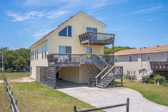 814 | OBX Family Escape - Image 1