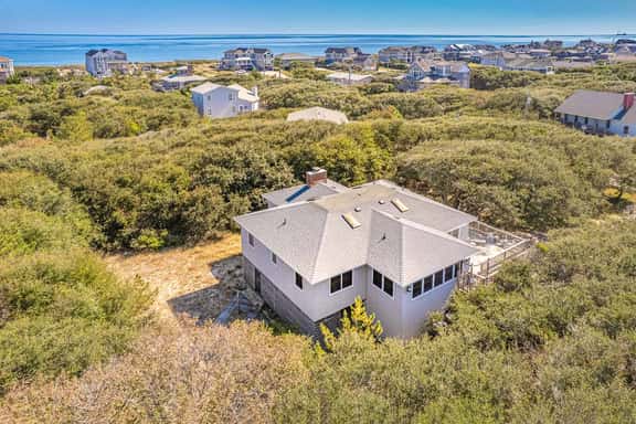 712 | Geyer Cottage - Image 1