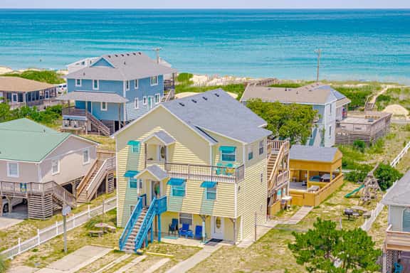847 | Coleman's Mermaid Hideaway - Image 1