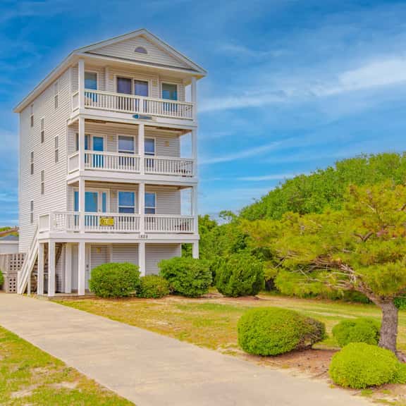 331 | Ocean Tower II - Image 1
