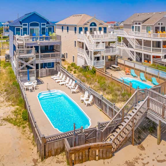 689 | Beach Oasis - Image 1