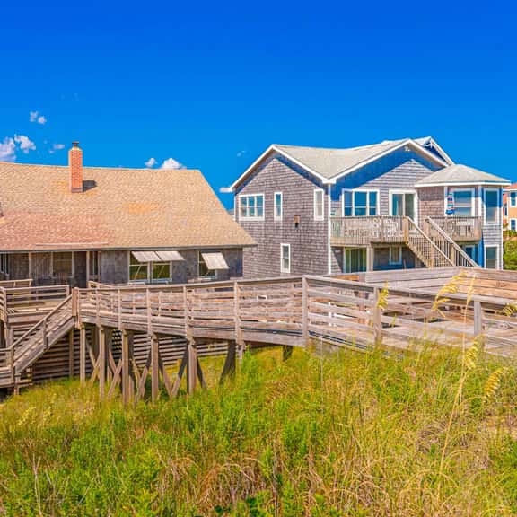 638 | Doc's Cottage - Image 1