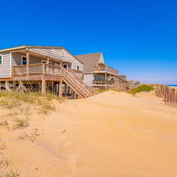 057 | The Aqua Hut - Image 1
