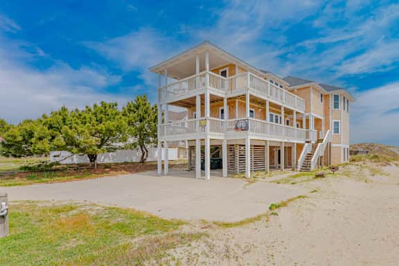 261 | The Beach House - Image 3