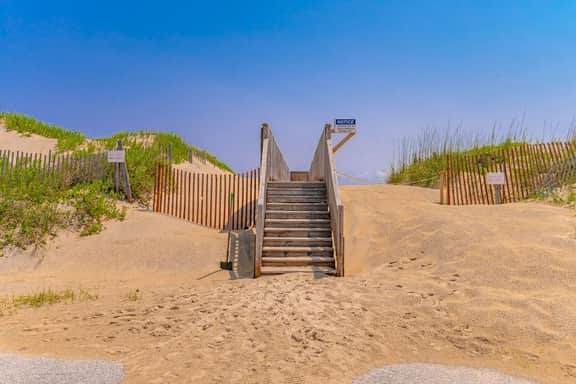 18S-B | Eighteen South B- South Ocean Breezes - Image 4