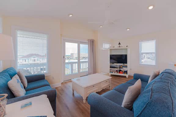 331 | Ocean Tower II - Image 3