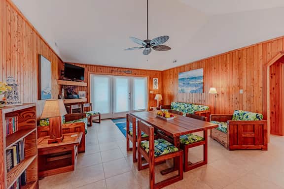 489 | Carolyn's Cottage - Image 4