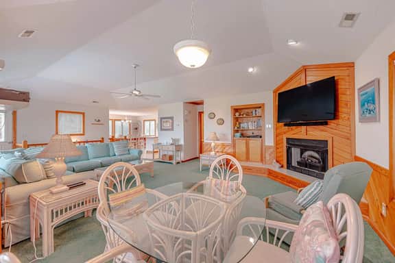 736 | Jenny's Place - Image 3