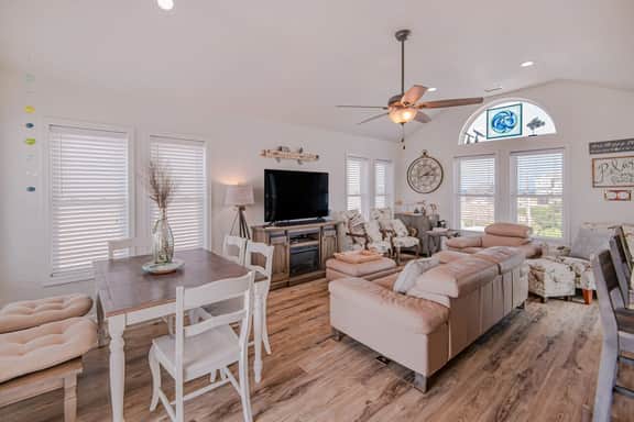 602 | Absolut-ly Beachy - Image 4