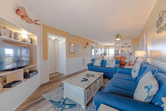 R-6 | The Regency Condominium - Image 5