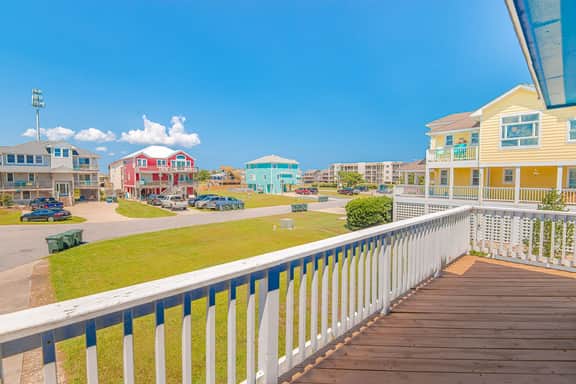 183 | Coastal Haven - Image 5