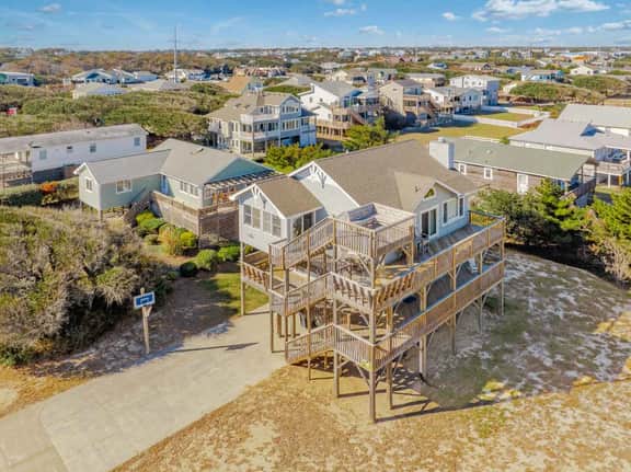 019 | Krazy Patty's Beach House - Image 3