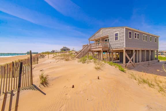 057 | The Aqua Hut - Image 4