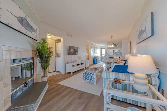 R-10 | The Regency Condominium - Image 5