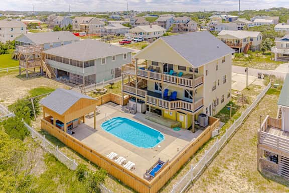847 | Coleman's Mermaid Hideaway - Image 2