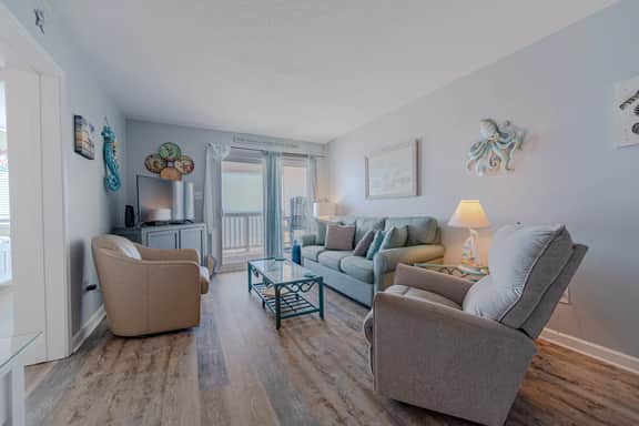 S-2C | Sands Shamrock - Sands Condos - Image 3